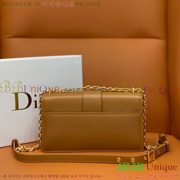 #��� 30 ���״� �̽�Ʈ ����Ʈ ü�ι� M9334-205