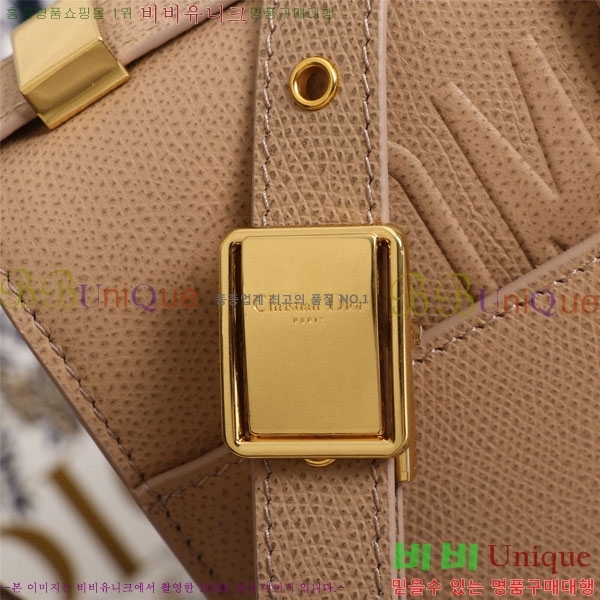 #��� 30 �����ι� M9203-203