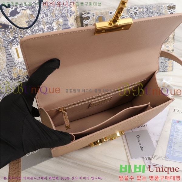 #��� 30 �����ι� M9203-203