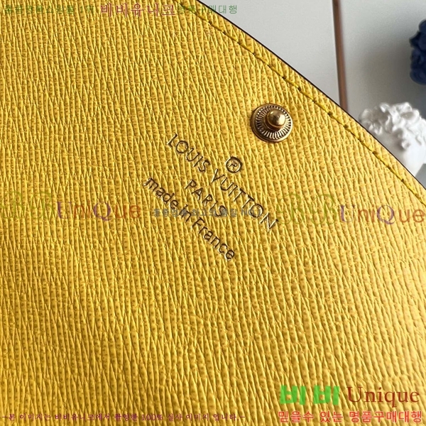 #���̺��� ���׷� ĵ���� ���и� ���� ������ M60696-105