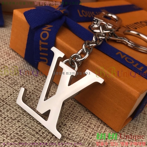 ���̺��� �� �� & Ű Ȧ�� M65071