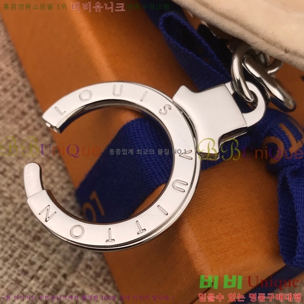 ���̺��� �� �� & Ű Ȧ�� M65071