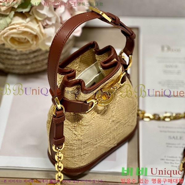 #��� CEST ������Ʈ ��ù� M2272-1112