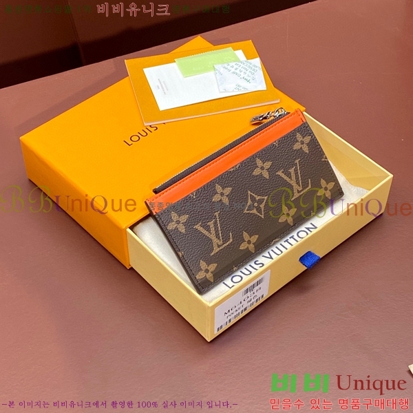 #���̺��� ���� ī�� Ȧ�� M64038-101