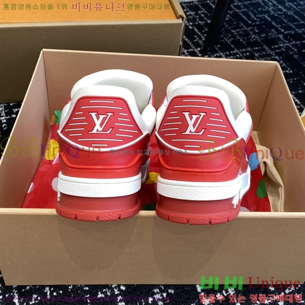 ���̺��� LV Ʈ���̳� ����Ŀ�� 48L2412434-5