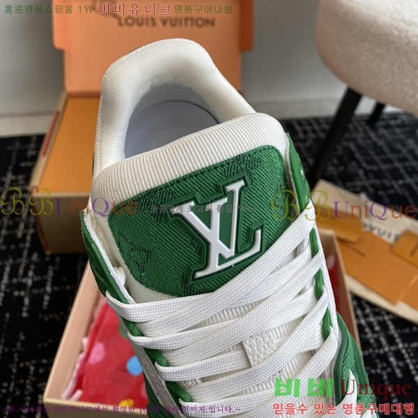 ���̺��� LV Ʈ���̳� ����Ŀ�� 48L2412434-4