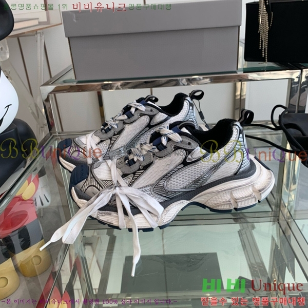 �߷��þư� 3XL Ʈ���̳� ����Ŀ�� BLA356600-4