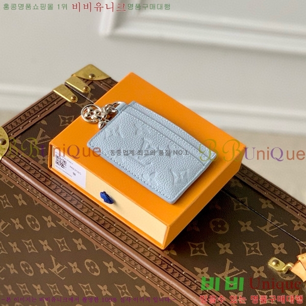 #���̺��� �� ī�� ���� Ȧ�� M83585-101