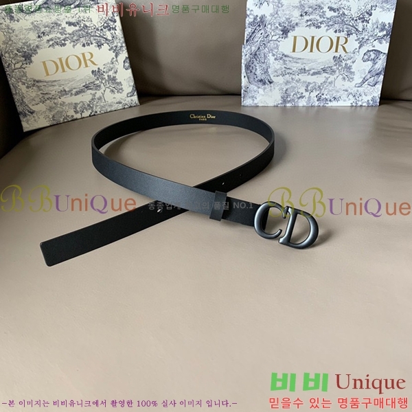 #��� ��Ʈ D2712235