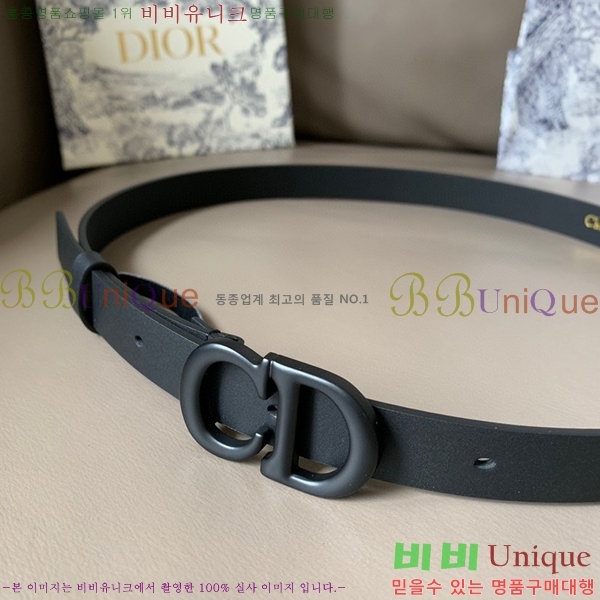 #��� ��Ʈ D2712235