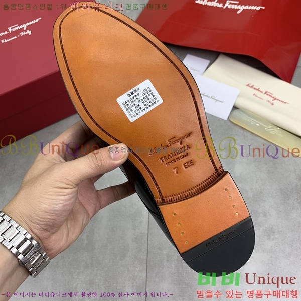 ���� ��󰡸� Ŭ���� ��Ŀ ���� 66F248293-3