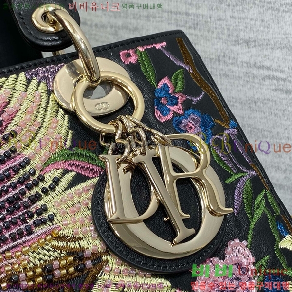 #��� ���̵�� ���� M8002-1006