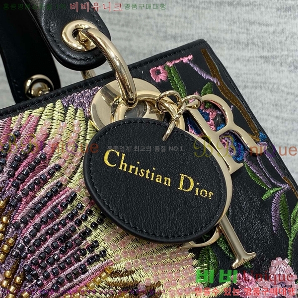 #��� ���̵�� ���� M8002-1006