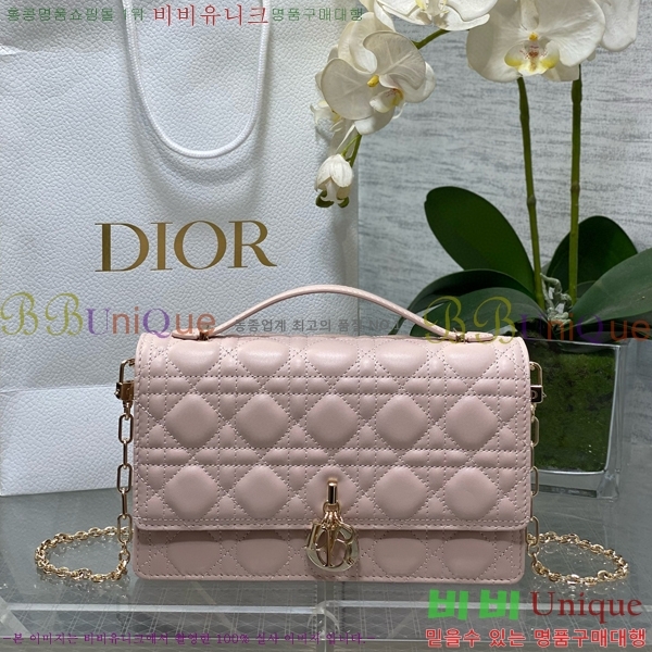 #��� MISS DIOR ž �ڵ� �� M0997-107