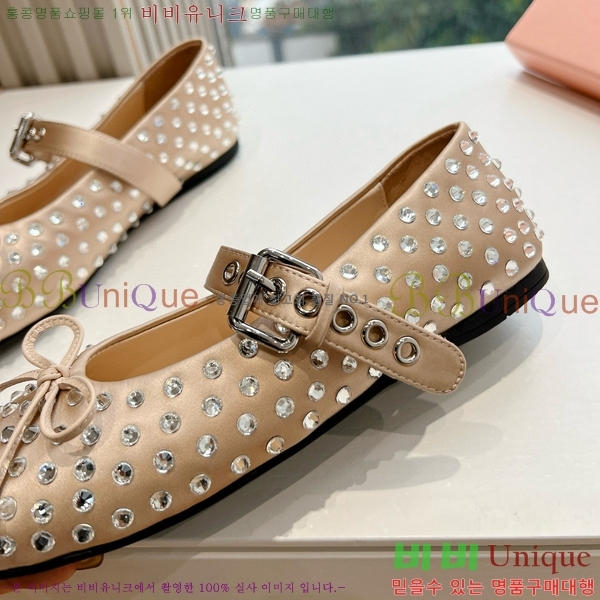 �̿�̿� �޸����� �÷����� 32MU2411-158-4