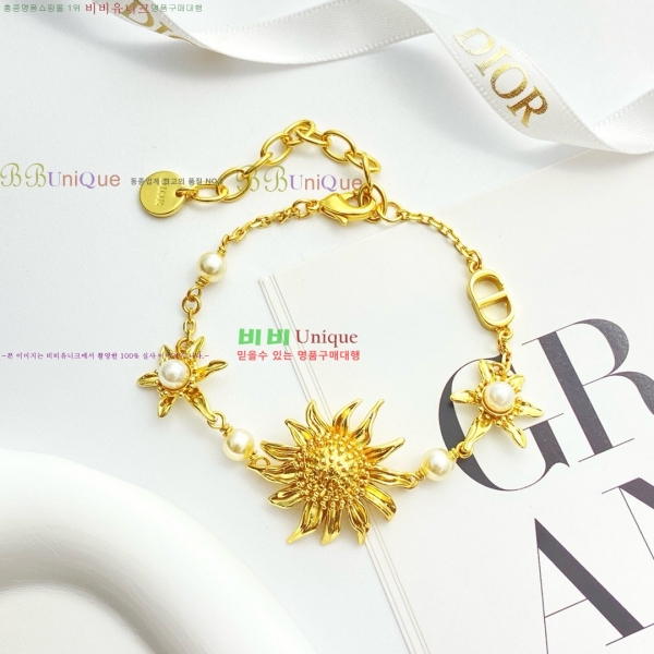 ��� ���� D4O09233-4