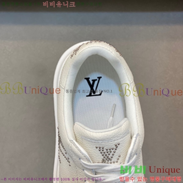 ���� ���̺��� ����Ŀ�� 42LV47521417-2