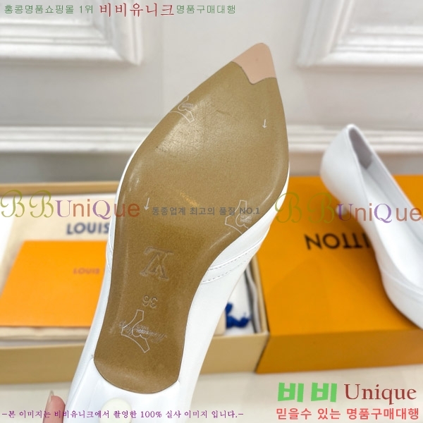 ���̺��� ������ 34LV575122-4 ��5.5cm