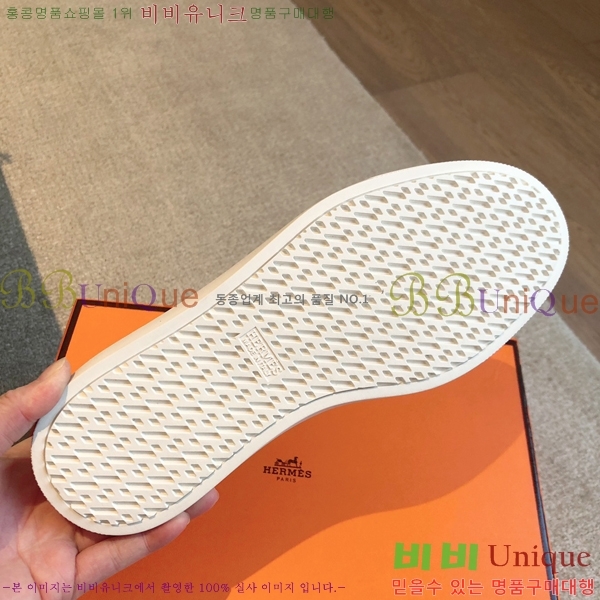 �����޽� Julian ������ �������� 38H253157-4