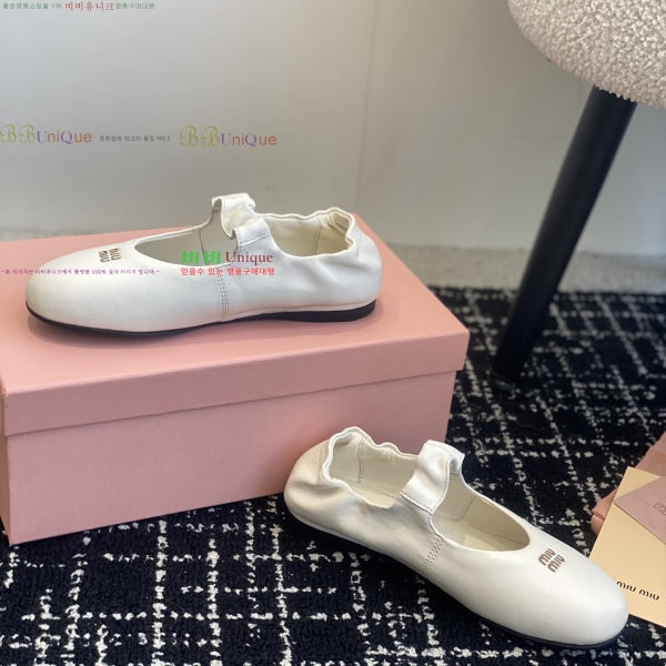 �̿�̿� �޸����� �÷����� 32MU253142-2