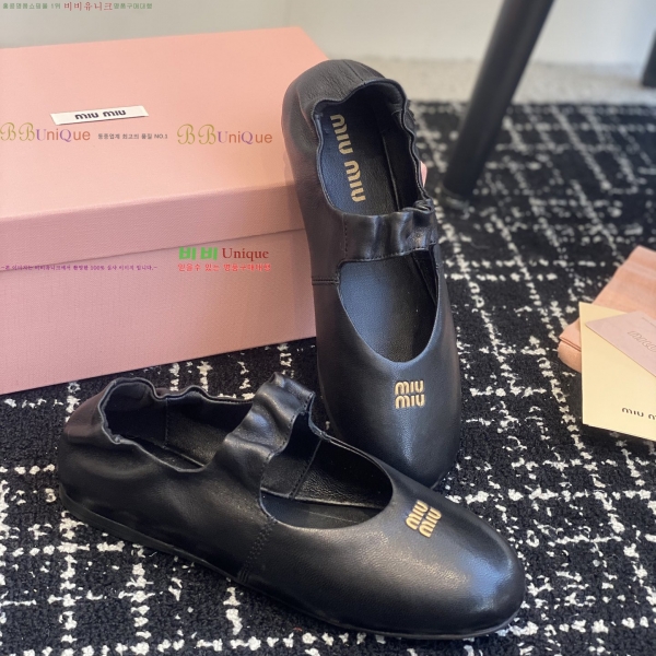 �̿�̿� �޸����� �÷����� 32MU253142-4