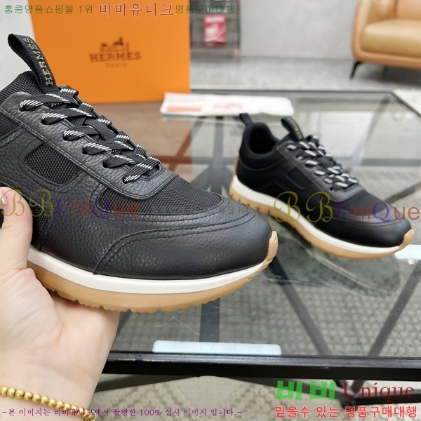 ���� �����޽� ����Ŀ�� HR599081-7