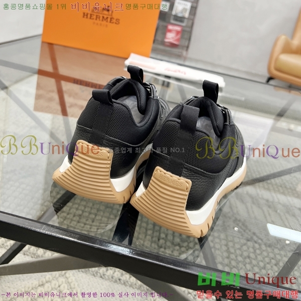 ���� �����޽� ����Ŀ�� HR599081-7