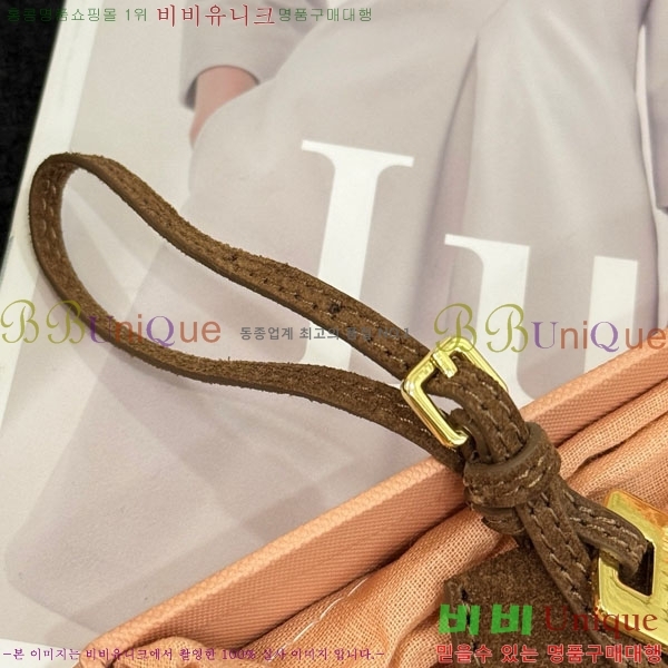 �̿�̿� ŰȦ�� MIU016657-6