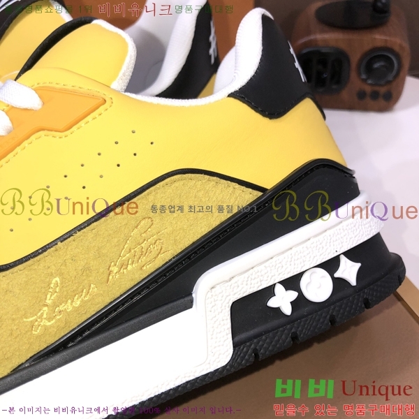 ���� ���̺��� ����Ŀ�� RA556668-12