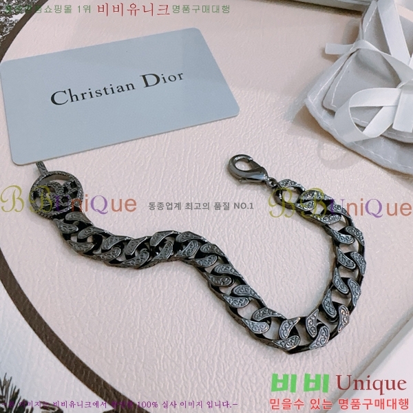 ��� ���� D4O12055-3