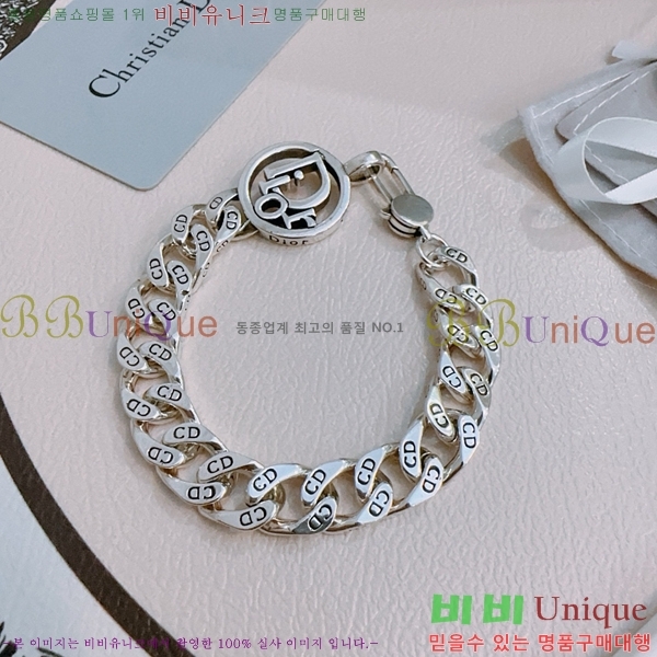 ��� ���� D4O12055-4