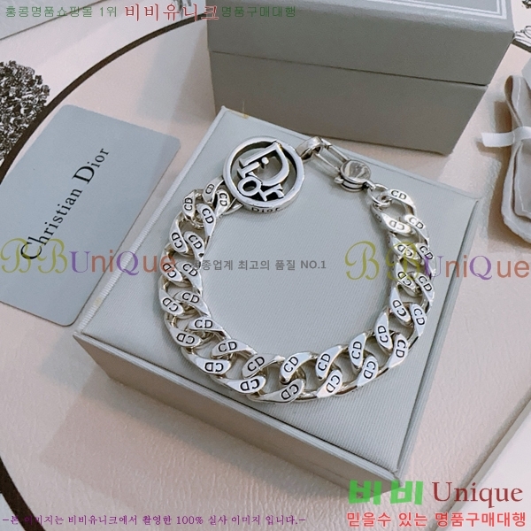 ��� ���� D4O12055-4