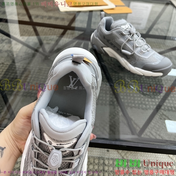 ���� ���̺��� ����Ŀ�� LV3306112-3