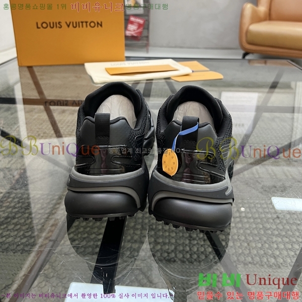 ���� ���̺��� ����Ŀ�� LV3306112-5