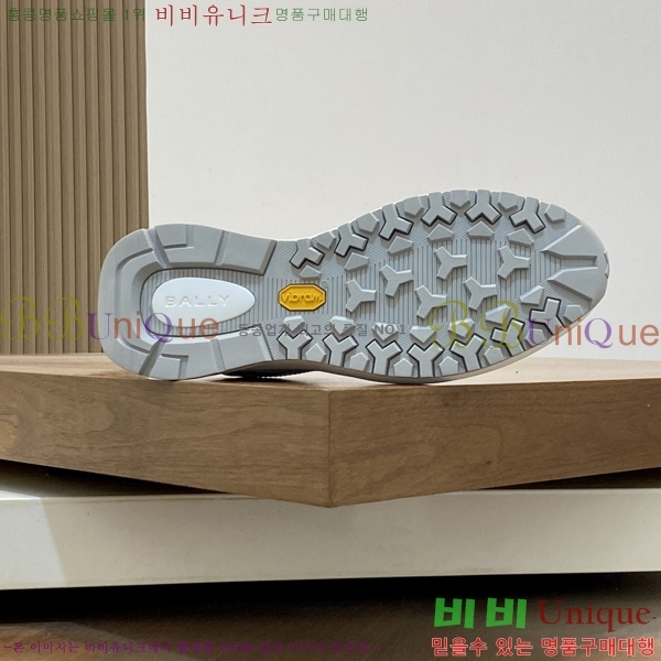 ���� �߸� ����Ŀ�� B883303-4