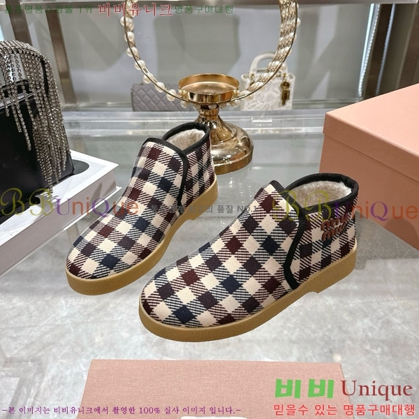 ���� �̿�̿� ���� 32MU902385-2