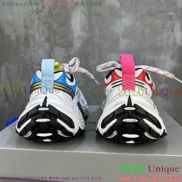 �߷��þư� 6XL Ʈ���̳� ����Ŀ�� BLA3568901-3