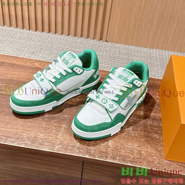 �������� LV Ʈ���̳� ����Ŀ�� LV511802-4