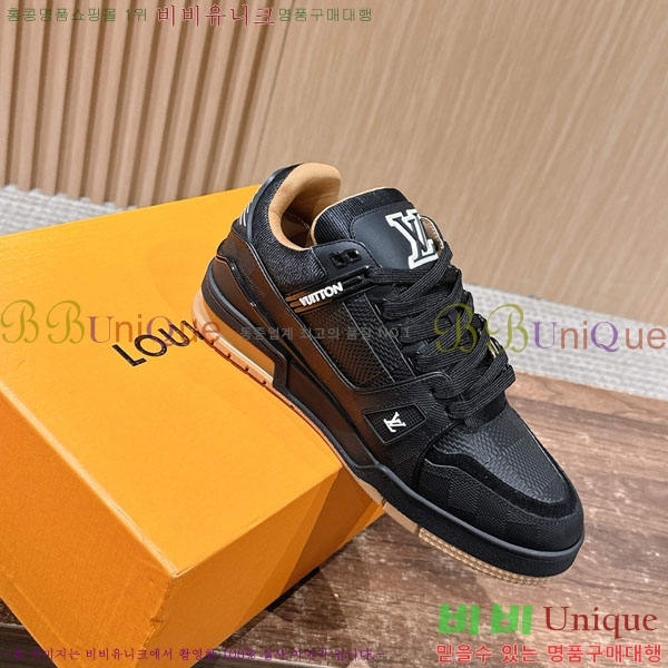 �������� LV Ʈ���̳� ����Ŀ�� LV5116602-11