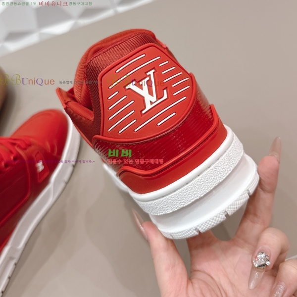 �������� LV Ʈ���̳� ����Ŀ�� 47LV262251-1