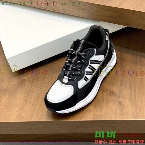 ���� ��**�� ����Ŀ�� MO592266-5