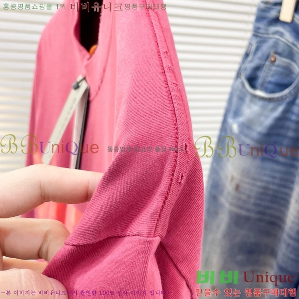 �������� �߷��þư� ���� Ƽ���� BA245539-1