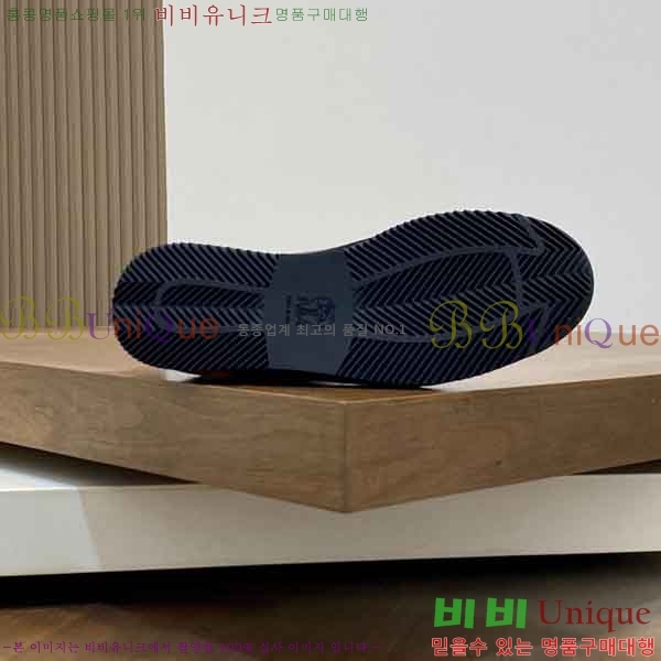 ���� ���ڷ� ��ġ�ڸ� ����Ŀ�� BC6033302-3