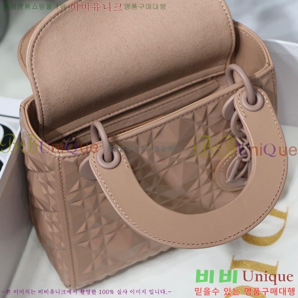 #��� ���̾Ƹ�� ���̹� M6003-701