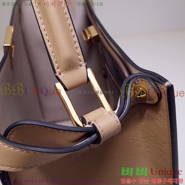 #��� ��ī�� X ����Ʈ �̵� F01130D6100-3