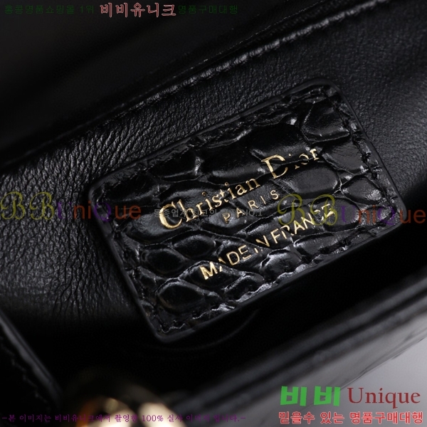 #��� ���̵�� �̴� M050566-106