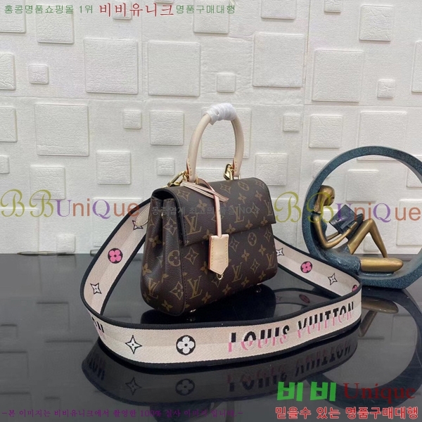 #���̺��� Ŭ��� �̴� ���׷� M46055-101