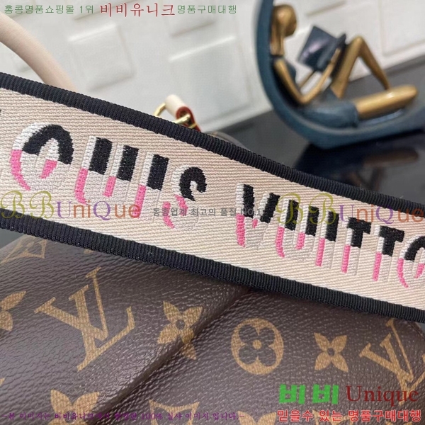 #���̺��� Ŭ��� �̴� ���׷� M46055-101