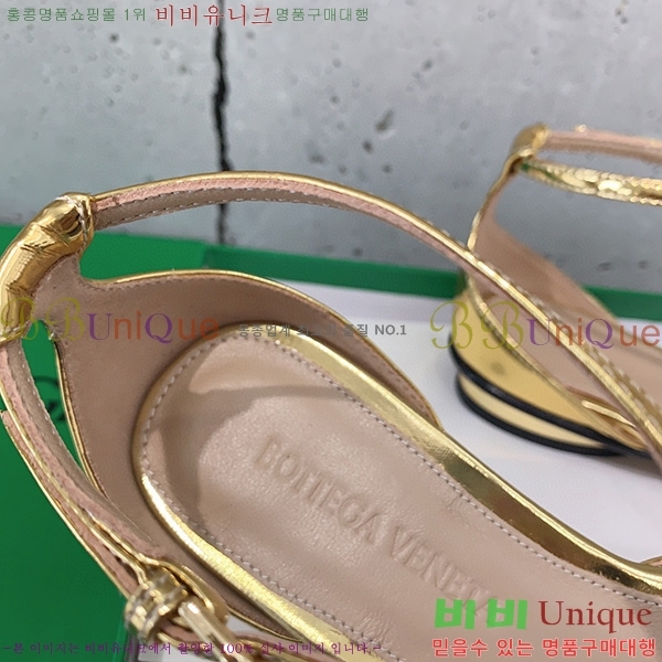 ���װ�����Ÿ ���� T �� �߷����� �÷� BV918413-2