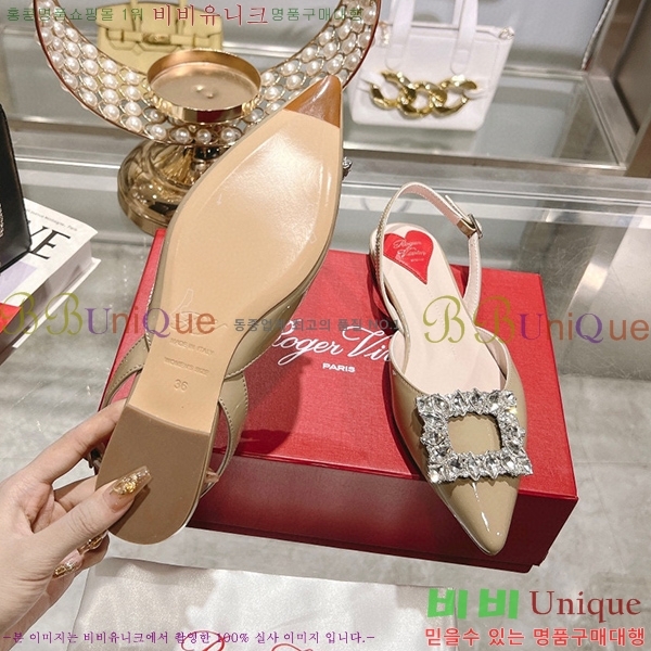 ������� �÷� ���� 28RV235221-4